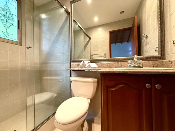 Casa de 4 alcobas en venta en La Calera, Medellín, 520 m² · foto 12 de 24