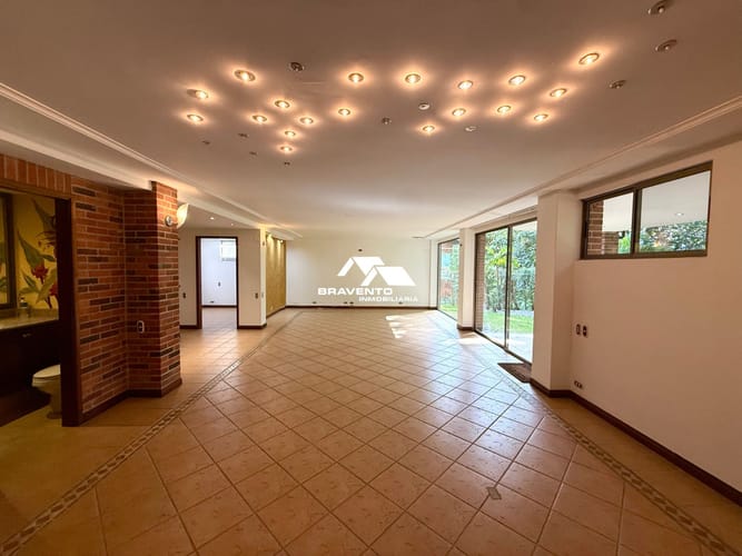 Casa de 4 alcobas en venta en La Calera, Medellín, 520 m² · foto 19 de 24