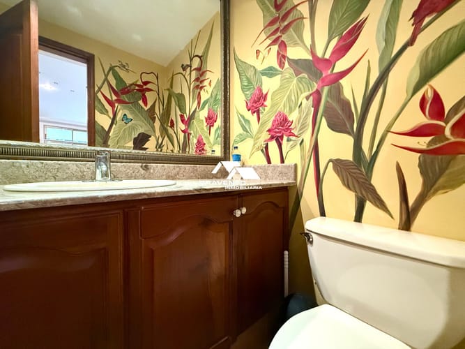 Casa de 4 alcobas en venta en La Calera, Medellín, 520 m² · foto 23 de 24