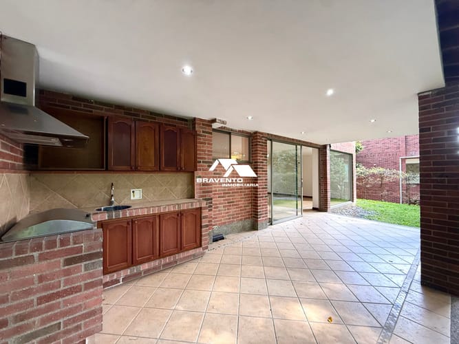Casa de 4 alcobas en venta en La Calera, Medellín, 520 m² · foto 24 de 24