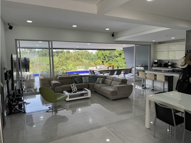 Casa de 6 alcobas en venta en Combia, Pereira, 550 m² · foto 13 de 24