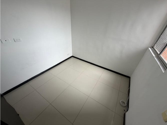 Apartamento de 2 alcobas en arriendo en Cucaracho, Medellín, 43 m² · foto 6 de 9