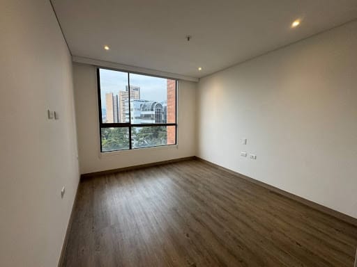 Apartamento de 2 alcobas en arriendo en Los Balsos, Medellín, 87 m² · foto 10 de 22