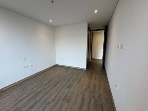 Apartamento de 2 alcobas en arriendo en Los Balsos, Medellín, 87 m² · foto 11 de 22