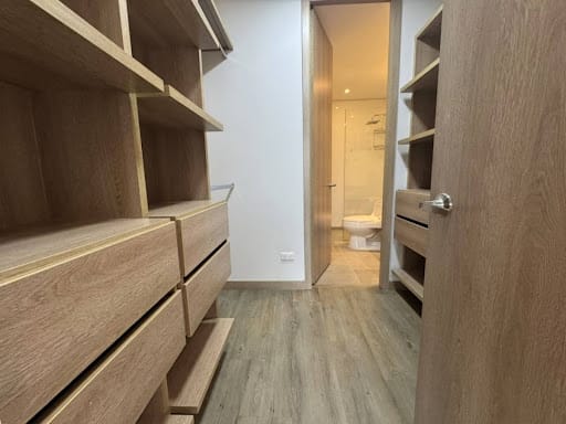 Apartamento de 2 alcobas en arriendo en Los Balsos, Medellín, 87 m² · foto 12 de 22