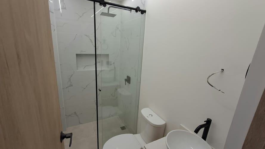 Apartamento de 2 alcobas en arriendo en Señorial, Envigado, 55 m² · foto 4 de 9