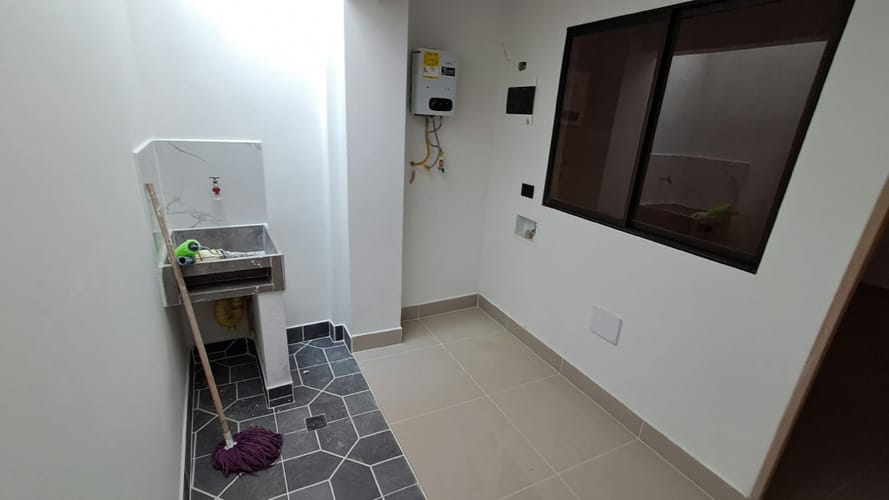 Apartamento de 2 alcobas en arriendo en Señorial, Envigado, 55 m² · foto 7 de 9