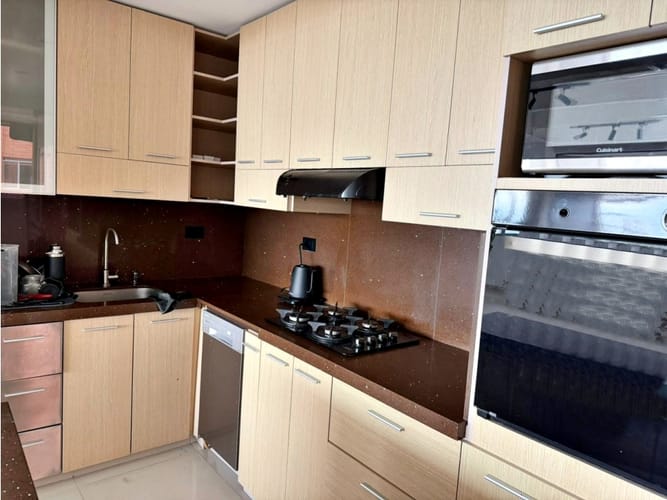 Apartamento de 3 alcobas en arriendo en Cumbres, Envigado, 125 m² · foto 3 de 12