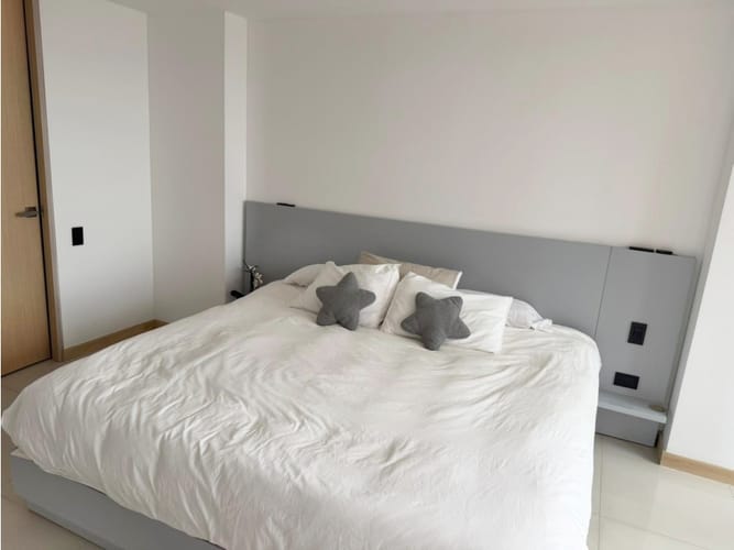 Apartamento de 3 alcobas en arriendo en Cumbres, Envigado, 125 m² · foto 6 de 12