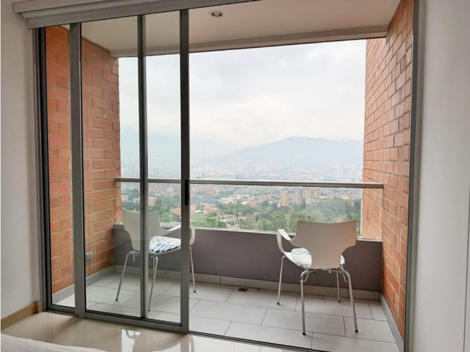 Apartamento de 3 alcobas en arriendo en Cumbres, Envigado, 125 m² · foto 8 de 12
