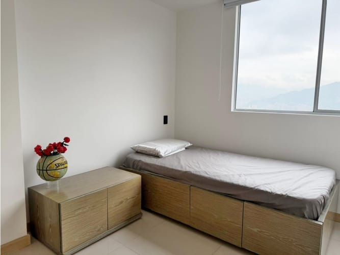 Apartamento de 3 alcobas en arriendo en Cumbres, Envigado, 125 m² · foto 10 de 12