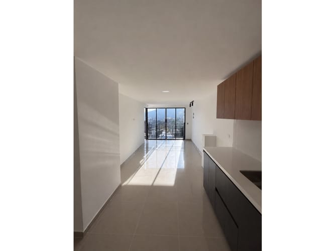 Apartamento de 3 alcobas en venta en Brasilia, Medellín, 69 m² · foto 3 de 10