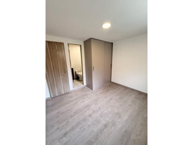 Apartamento de 3 alcobas en venta en Brasilia, Medellín, 69 m² · foto 9 de 10