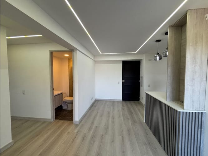 Apartamento de 2 alcobas en venta en Cucaracho, Medellín, 45 m² · foto 2 de 11