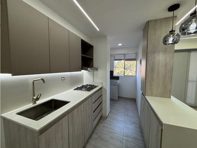 Apartamento de 2 alcobas en venta en Cucaracho, Medellín, 45 m² · foto 3 de 11