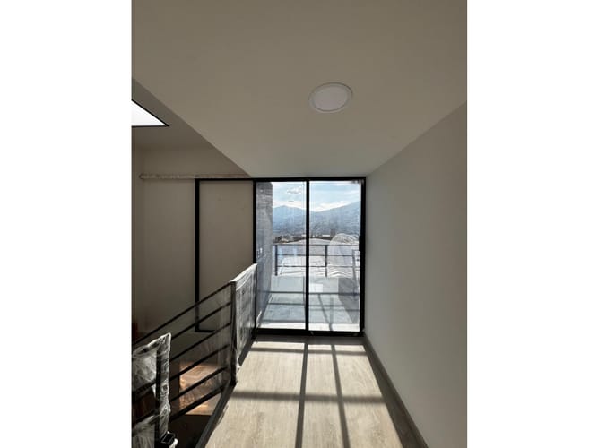 Apartamento de 3 alcobas en venta en Campo Valdes No.2, Medellín, 72 m² · foto 6 de 13