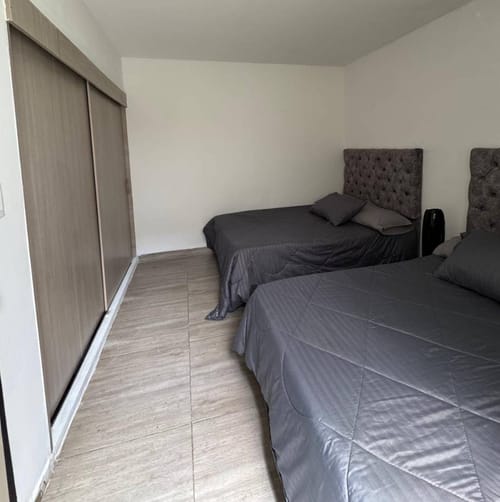 Casa de 4 alcobas en arriendo en Cuarta Brigada, Medellín, 300 m² · foto 9 de 19