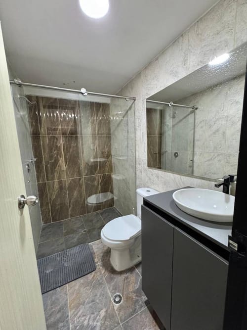 Casa de 4 alcobas en arriendo en Cuarta Brigada, Medellín, 300 m² · foto 12 de 19