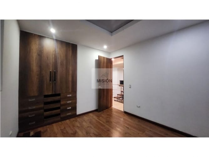 Casa de 9 alcobas en arriendo en Nueva Marsella, Zipaquirá, 702 m² · foto 5 de 24