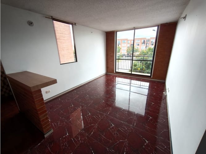 Apartamento de 3 alcobas en venta en Conjunto Residencial Prados Reserva De Madrid, Madrid, 62 m² · foto 4 de 24