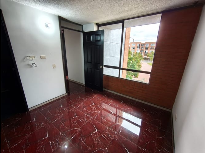 Apartamento de 3 alcobas en venta en Conjunto Residencial Prados Reserva De Madrid, Madrid, 62 m² · foto 10 de 24