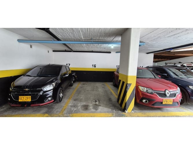 Apartamento de 2 alcobas en venta en Cedritos, Bogotá, 102 m² · foto 20 de 23