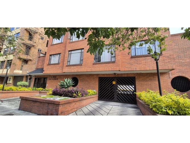 Apartamento de 2 alcobas en venta en Cedritos, Bogotá, 102 m² · foto 21 de 23