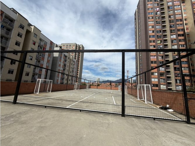 Apartamento de 2 alcobas en venta en Carmelo, Bello, 41 m² · foto 15 de 17