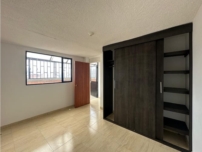 Apartamento de 3 alcobas en venta en Fontibon, Bogotá, 61 m² · foto 7 de 23