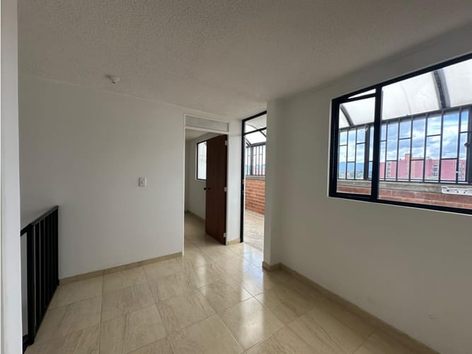 Apartamento de 3 alcobas en venta en Fontibon, Bogotá, 61 m² · foto 9 de 23