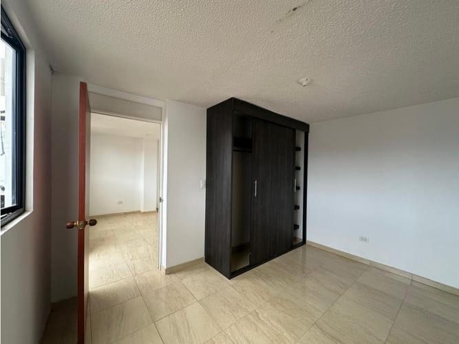 Apartamento de 3 alcobas en venta en Fontibon, Bogotá, 61 m² · foto 13 de 23