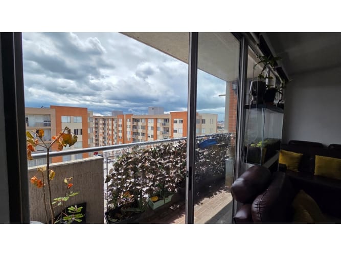 Apartamento de 3 alcobas en venta en Pinos Polo Club, Mosquera, 87 m² · foto 3 de 19