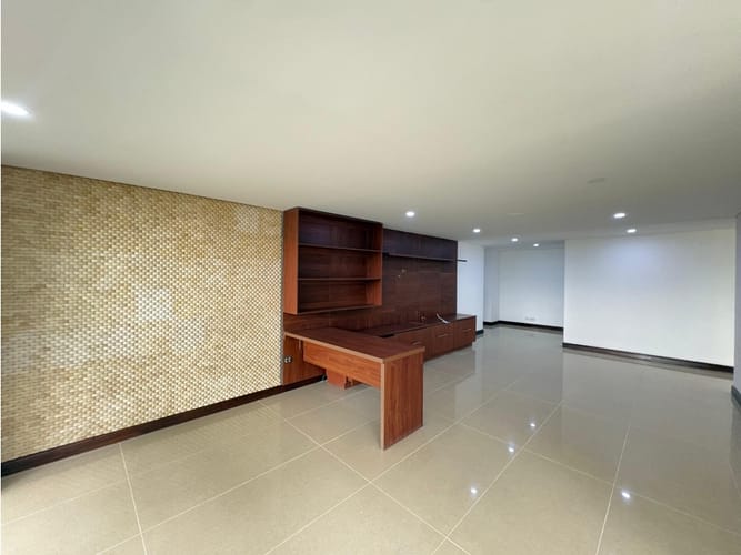 Apartamento de 4 alcobas en arriendo en Vía Las Palmas, Medellín, 295 m² · foto 9 de 24