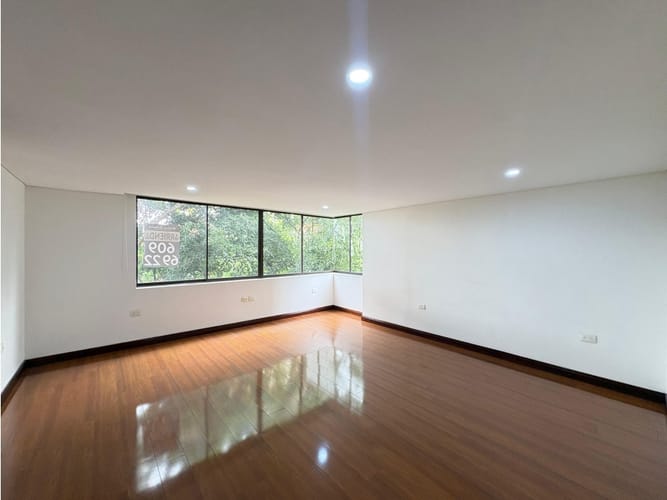 Apartamento de 4 alcobas en arriendo en Vía Las Palmas, Medellín, 295 m² · foto 14 de 24