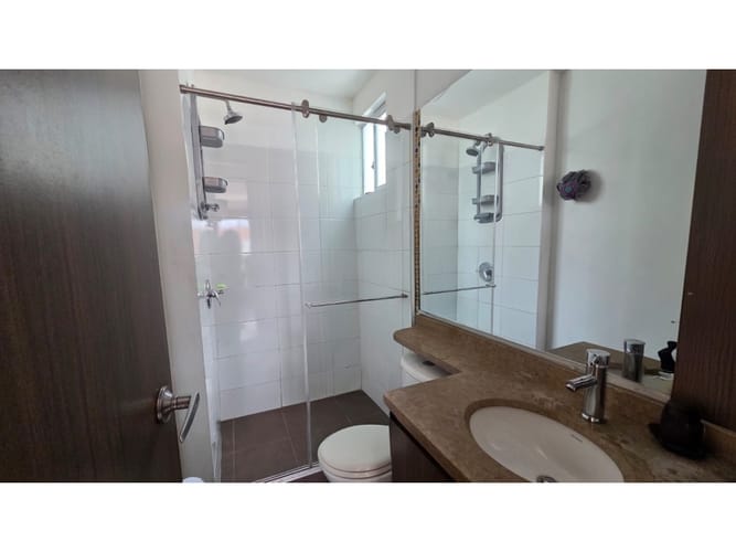 Apartamento de 3 alcobas en venta en Pinos Polo Club, Mosquera, 87 m² · foto 9 de 19