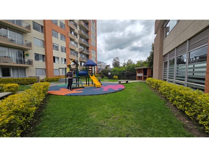 Apartamento de 3 alcobas en venta en Pinos Polo Club, Mosquera, 87 m² · foto 17 de 19