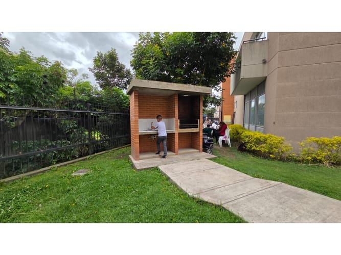 Apartamento de 3 alcobas en venta en Pinos Polo Club, Mosquera, 87 m² · foto 18 de 19