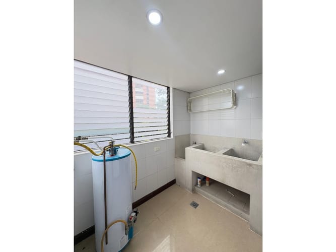 Apartamento de 4 alcobas en arriendo en Vía Las Palmas, Medellín, 295 m² · foto 24 de 24