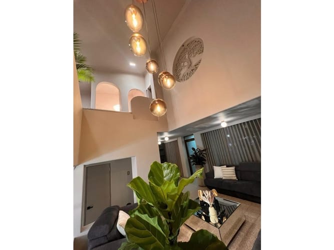 Casa de 4 alcobas en venta en La Julia, Pereira, 216 m² · foto 6 de 12