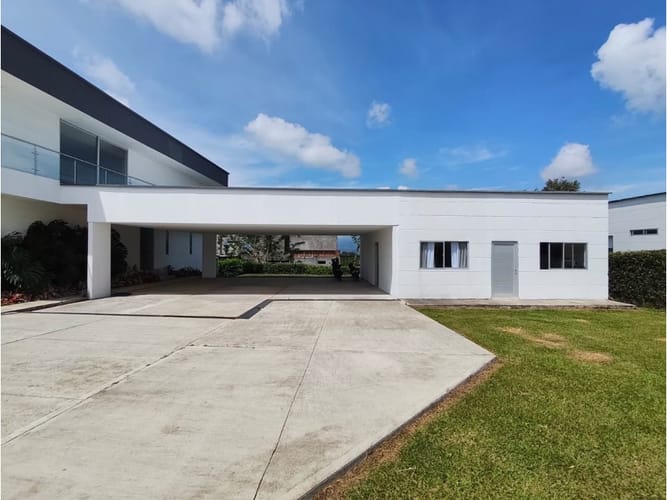 Casa de 6 alcobas en venta en Cerritos, Pereira, 340 m² · foto 4 de 17