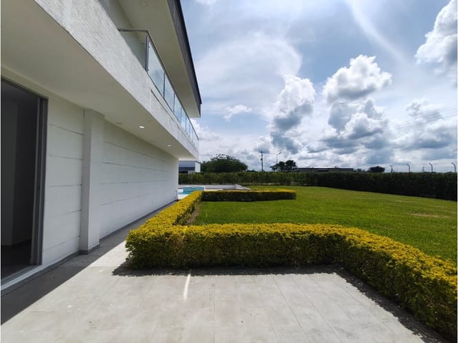 Casa de 6 alcobas en venta en Cerritos, Pereira, 340 m² · foto 5 de 17