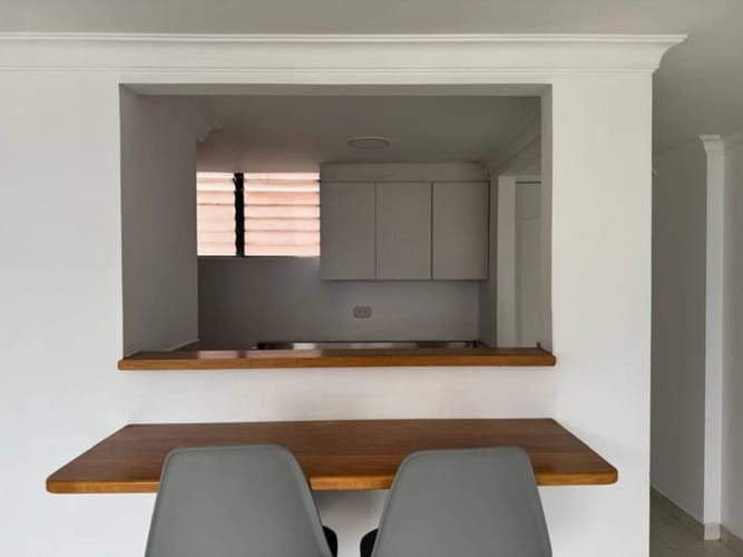 Apartaestudio en arriendo en El Poblado, Medellín, 52 m² · foto 5 de 14
