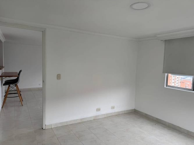 Apartaestudio en arriendo en El Poblado, Medellín, 52 m² · foto 12 de 14