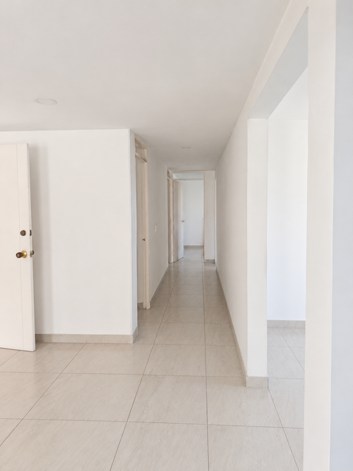 Apartamento de 3 alcobas en venta en Prados Del Norte, Cali, 70 m² · foto 8 de 17