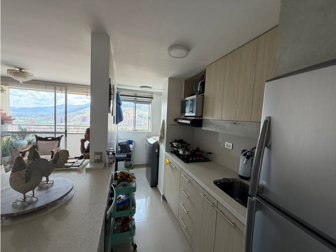 Apartamento de 3 alcobas en venta en Barrio Nuevo, Bello, 67 m² · foto 3 de 24