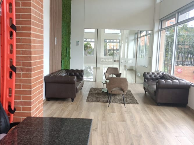 Apartamento de 2 alcobas en venta en El Vergel Oriental, Bogotá, 56 m² · foto 3 de 14