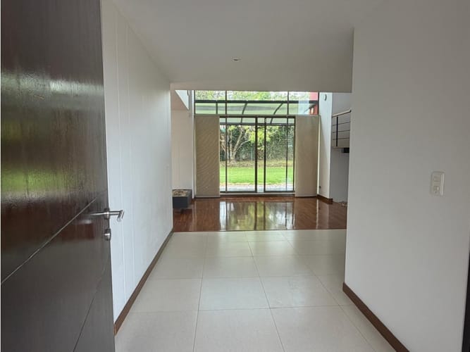 Casa de 3 alcobas en arriendo en Siberia, Cota, 247 m² · foto 10 de 24