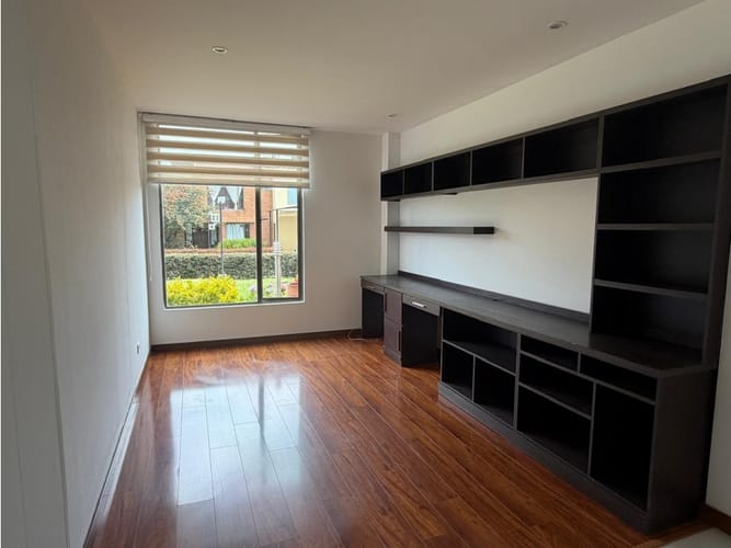 Casa de 3 alcobas en arriendo en Siberia, Cota, 247 m² · foto 12 de 24