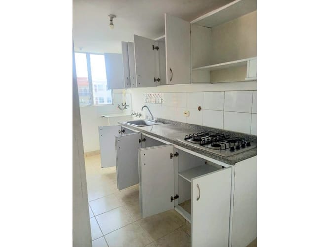 Apartamento de 3 alcobas en venta en Gamma, Pereira, 72 m² · foto 7 de 9
