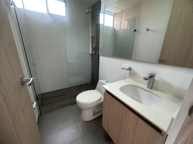 Apartamento de 2 alcobas en arriendo en Loma Del Escobero, Envigado, 70 m² · foto 8 de 11